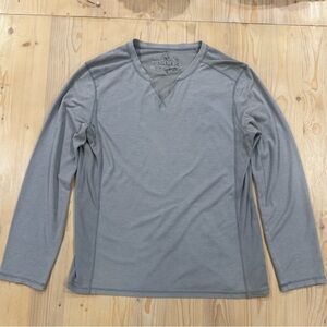 Helix Men's Light Gray Long Sleeve Tee